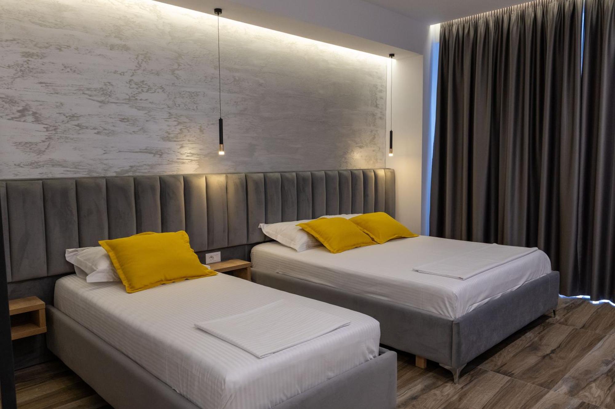 Flori Apartment *