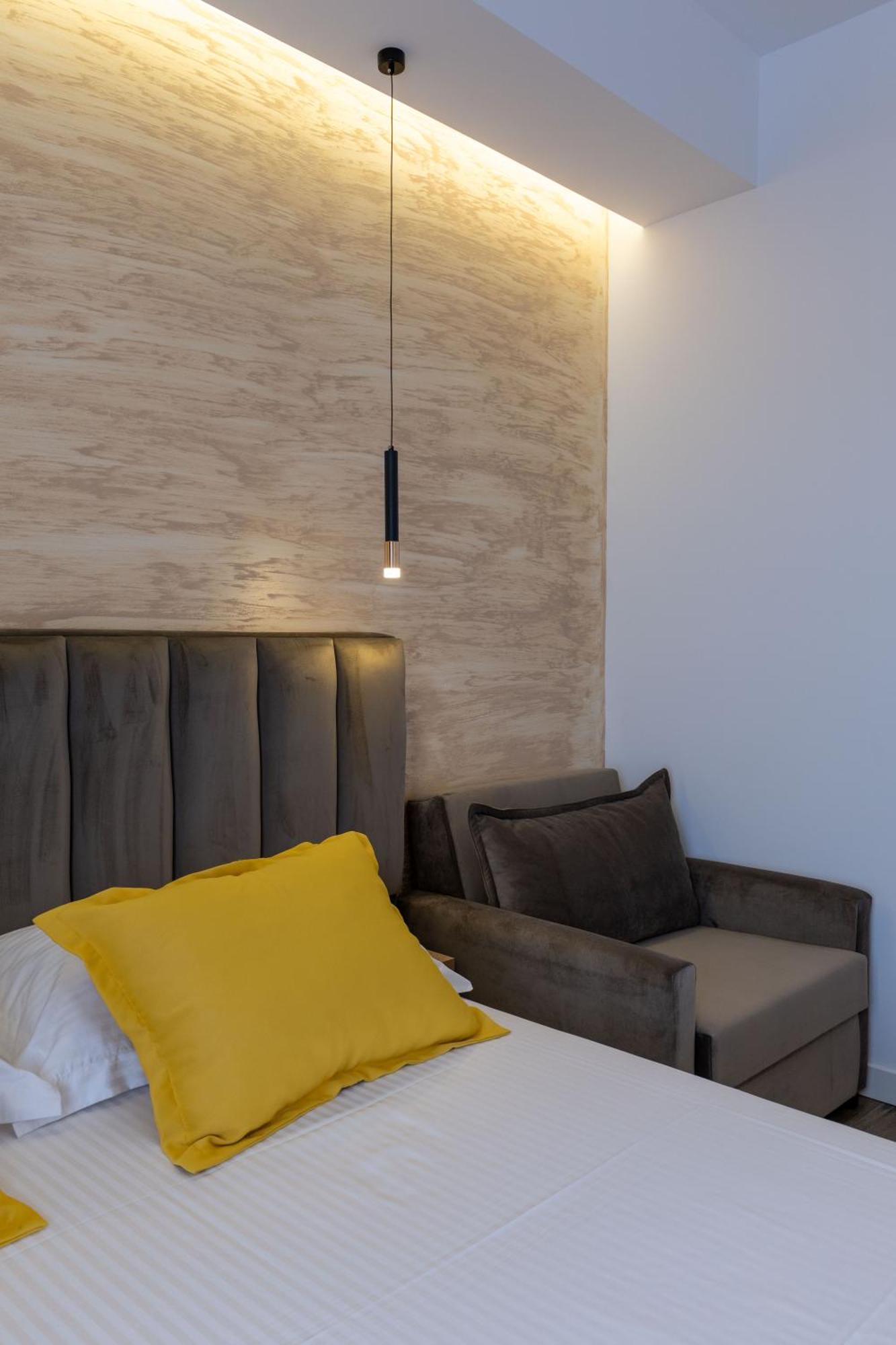 Flori Apartment *