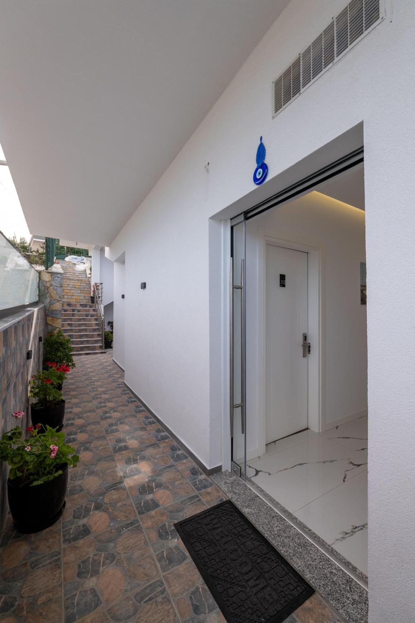 Apartament Flori *